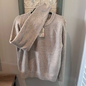 ❄️ NWT Hem & Thread Cozy Beige Sweater